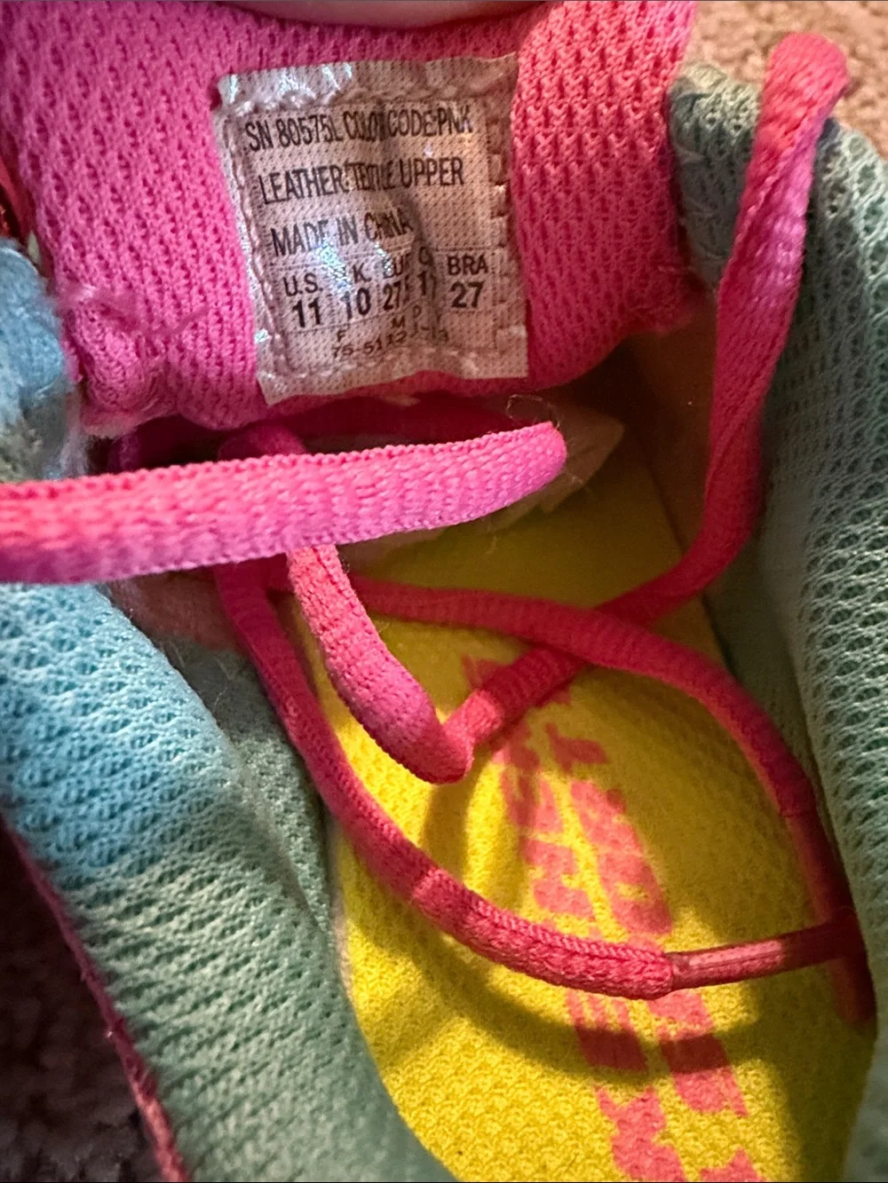 Skechers vibrant pink